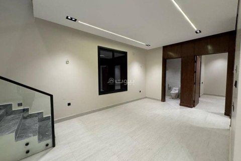4 bedrooms Apartment in Riyadh, Saudi Arabia No. 61532 6