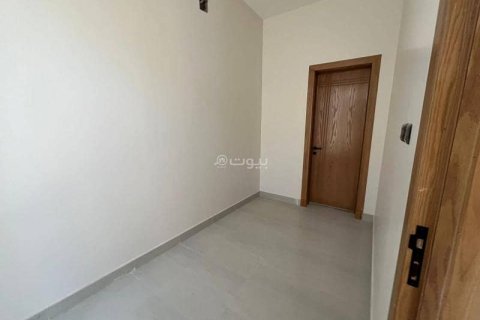 Квартира с 4 спальнями в Эр-Рияд, Саудовская Аравия №60475 6