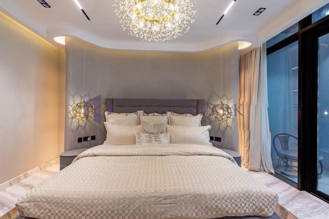 5 bedrooms Villa in Doha, Qatar No. 57107 18