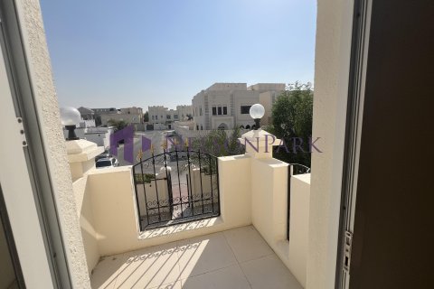 Villa de 4 dormitorios en Doha, Qatar No. 58171 18