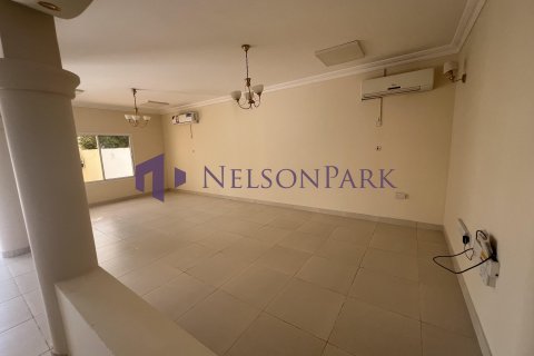 Villa de 4 dormitorios en Doha, Qatar No. 58171 5