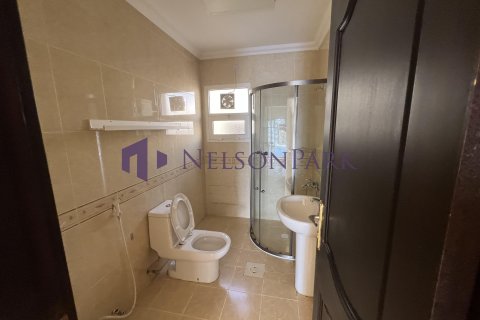 Villa de 4 dormitorios en Doha, Qatar No. 58171 20