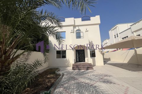Villa de 4 dormitorios en Doha, Qatar No. 58171 11