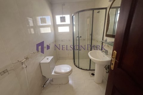 Villa de 4 dormitorios en Doha, Qatar No. 58171 22