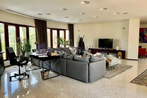 Villa de 5 chambres à Doha, Qatar No. 58170 31