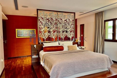 Villa de 5 chambres à Doha, Qatar No. 58170 25