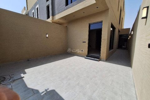 4 bedrooms Apartment in Riyadh, Saudi Arabia No. 61577 3