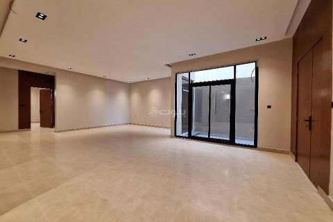 4 bedrooms Apartment in Riyadh, Saudi Arabia No. 61577 8
