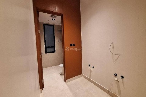 4 bedrooms Apartment in Riyadh, Saudi Arabia No. 61577 10