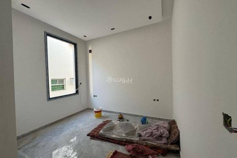 Villa de 5 dormitorios en Riyadh, Saudi Arabia No. 61578 15