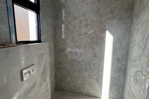 Villa de 5 dormitorios en Riyadh, Saudi Arabia No. 61578 22
