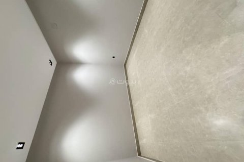 3 bedrooms Apartment in Riyadh, Saudi Arabia No. 61575 8