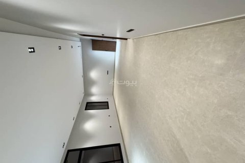 3 bedrooms Apartment in Riyadh, Saudi Arabia No. 61575 10