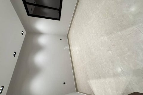 3 bedrooms Apartment in Riyadh, Saudi Arabia No. 61575 12