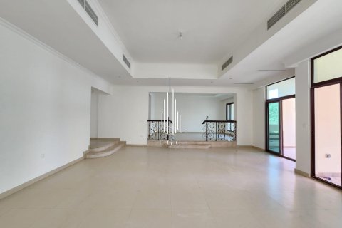 5 bedrooms Villa in Al Maqtaa, UAE No. 19708 4