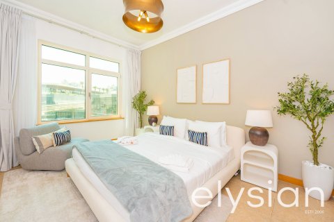 Appartement de 2 chambres à Shoreline Apartments, UAE No. 64750 8