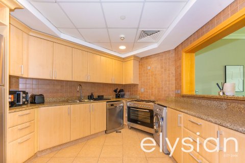 Appartement de 2 chambres à Shoreline Apartments, UAE No. 64750 7