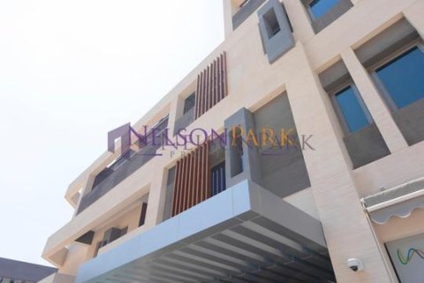 2 bedrooms Apartment in Doha, Qatar No. 58507 6