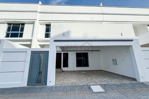 Вилла с 5 спальнями в Арад, Бахрейн №59030