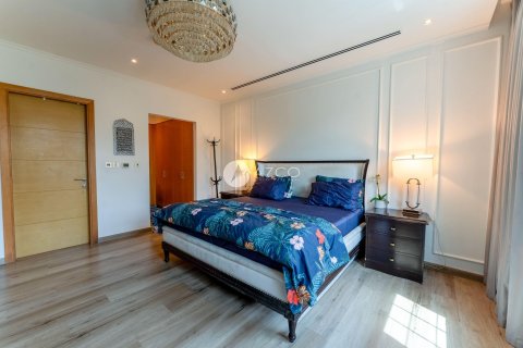 Вилла с 4 спальнями в Jumeirah Park, ОАЭ №101698 16