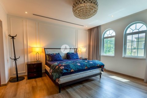 Вилла с 4 спальнями в Jumeirah Park, ОАЭ №101698 15