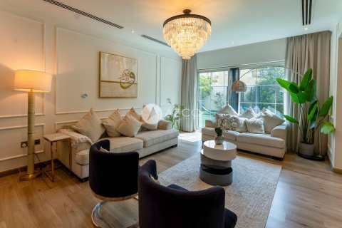 Вилла с 4 спальнями в Jumeirah Park, ОАЭ №101698 13