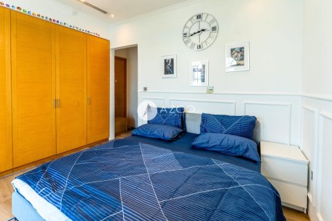 Вилла с 4 спальнями в Jumeirah Park, ОАЭ №101698 18