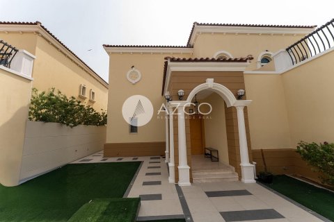 Вилла с 4 спальнями в Jumeirah Park, ОАЭ №101698 37