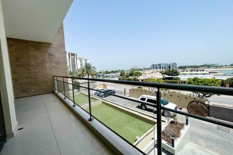 1 bedroom Apartment in Manama, Bahrain No. 58640