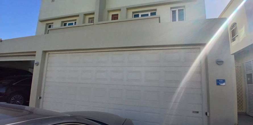 5 bedrooms Twin Villa in Al Ansab, Oman No. 54749