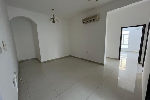 Villa Jumelée de 5 chambres à Bawshar, Oman No. 54750 9