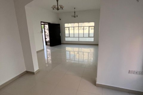 Villa Jumelée de 5 chambres à Bawshar, Oman No. 54750 5
