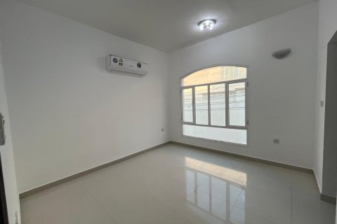 Villa Jumelée de 5 chambres à Bawshar, Oman No. 54750 4