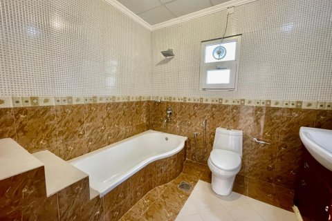 Villa Jumelée de 4 chambres à As Sib, Oman No. 54726 14