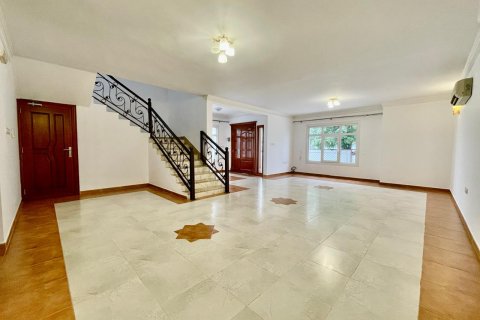 Villa Jumelée de 4 chambres à As Sib, Oman No. 54726 3