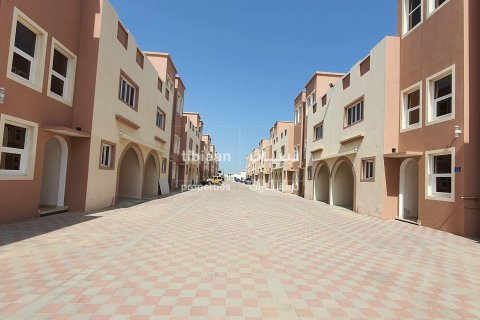 4 bedrooms Townhouse in As Sib, Oman No. 53884
