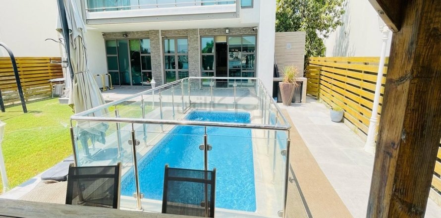 Villa de 5 chambres à Amwaj Islands, Bahrain No. 59303