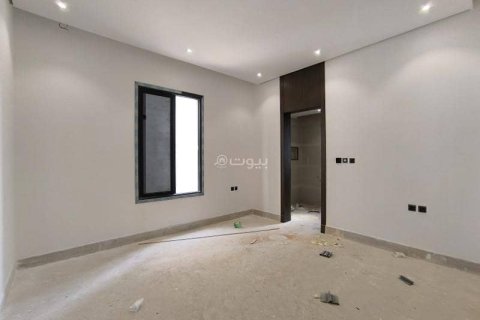 Villa de 4 chambres à Riyadh, Saudi Arabia No. 99481 15