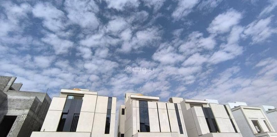 Villa de 4 chambres à Riyadh, Saudi Arabia No. 99481