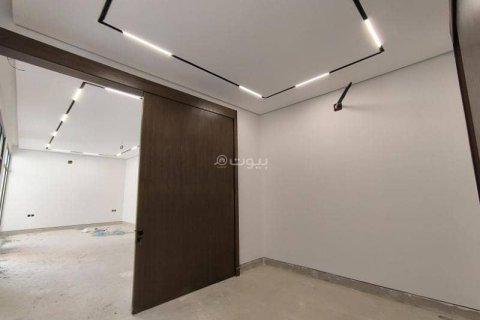 Villa de 4 chambres à Riyadh, Saudi Arabia No. 99481 7