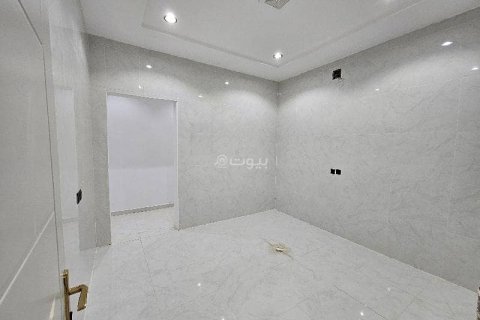 Villa de 6 dormitorios en Riyadh, Saudi Arabia No. 61622 6