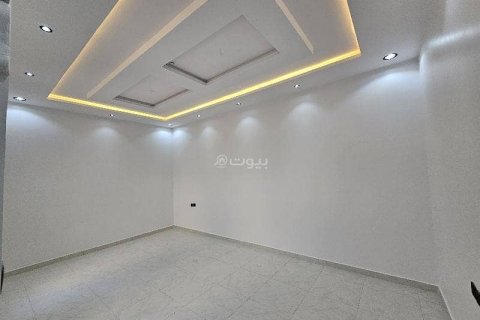 Villa de 6 dormitorios en Riyadh, Saudi Arabia No. 61622 4