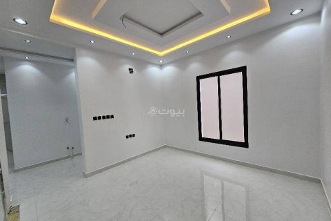 Villa de 6 dormitorios en Riyadh, Saudi Arabia No. 61622 10