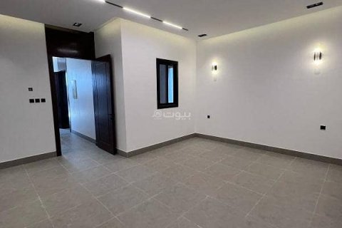 4 bedrooms Apartment in Riyadh, Saudi Arabia No. 61620