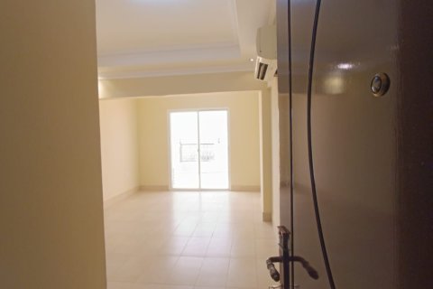 Apartment de 2 dormitorios en Ruwi, Oman No. 54880 3