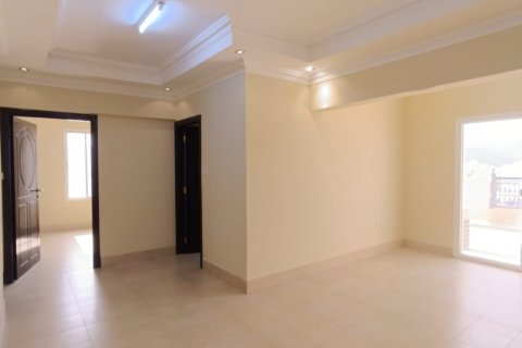 Apartment de 2 dormitorios en Ruwi, Oman No. 54880 4