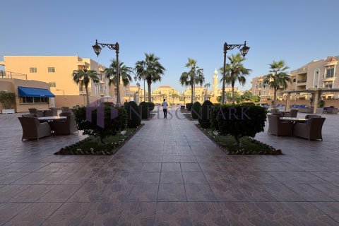 Villa de 4 dormitorios en Doha, Qatar No. 57976 30
