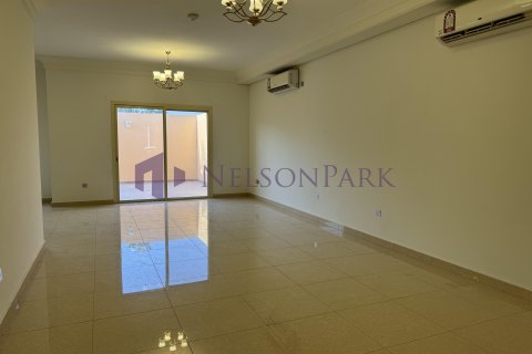 Villa de 4 dormitorios en Doha, Qatar No. 57976 25