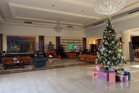 Villa de 4 dormitorios en Doha, Qatar No. 57976 12