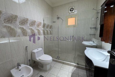 Villa de 4 dormitorios en Doha, Qatar No. 57976 19